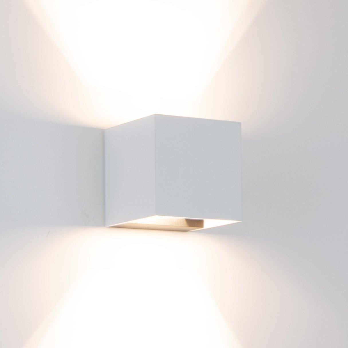Wandlamp Shift up- en downlighter muurlamp wit incl. LED 1 Wandlamp Shift up- en downlighter muurlamp wit incl. LED