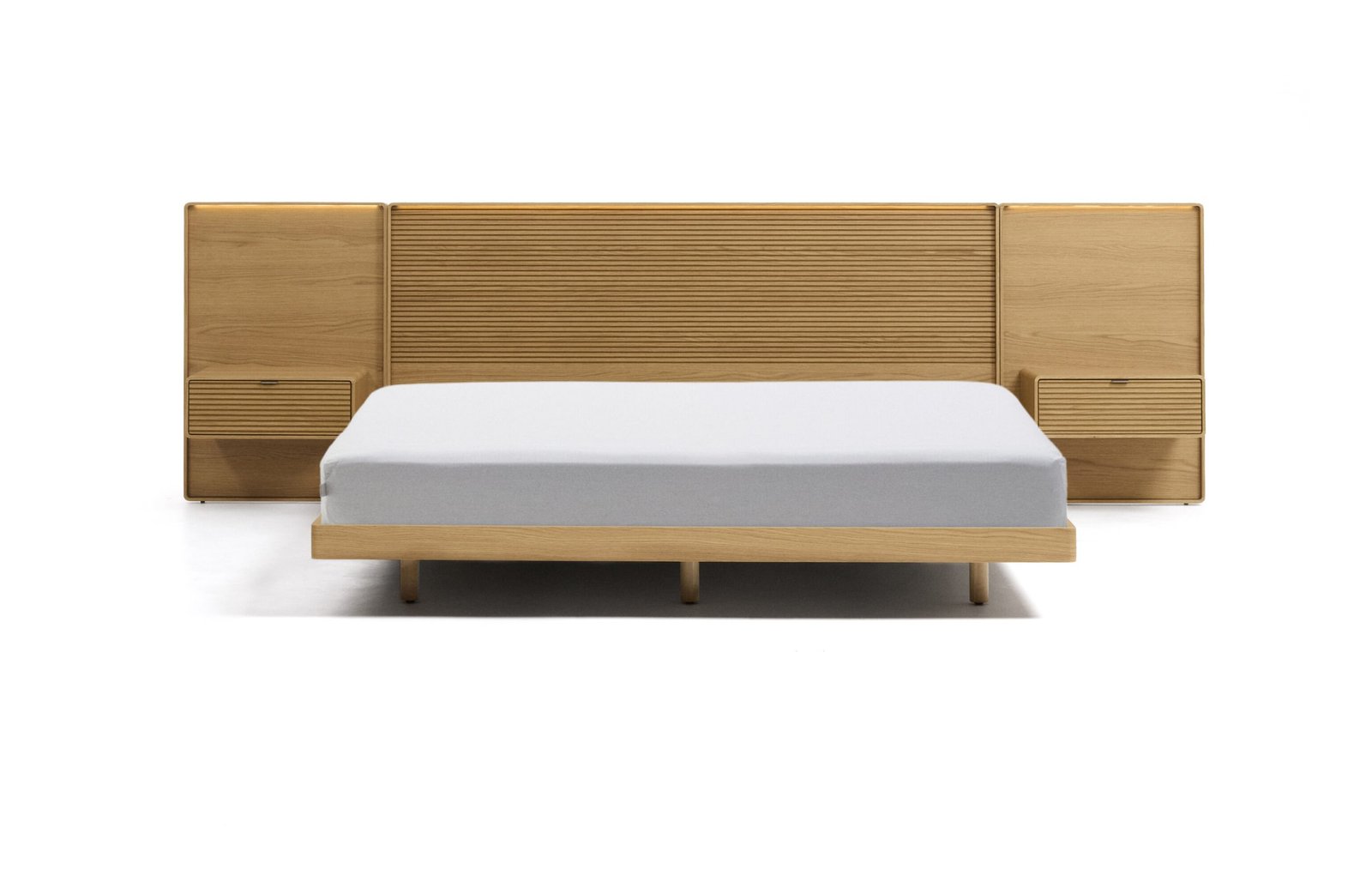 Kave Home Bed Norlen Incl. hoofdbord met 2 nachtkastjes, Eikenfineer, 160 x 200cm - NATUREL 1 Kave Home Bed Norlen Incl. hoofdbord met 2 nachtkastjes, Eikenfineer, 160 x 200cm - NATUREL