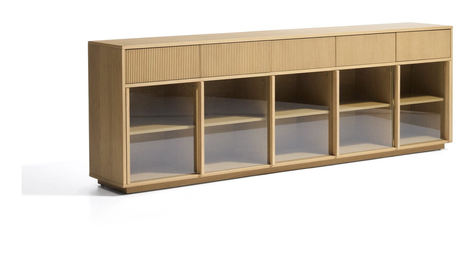 Kave Home Dressoir Helvine Eiken en glas, 245cm - Lichtbruin 1 Kave Home Dressoir Helvine Eiken en glas, 245cm - Lichtbruin