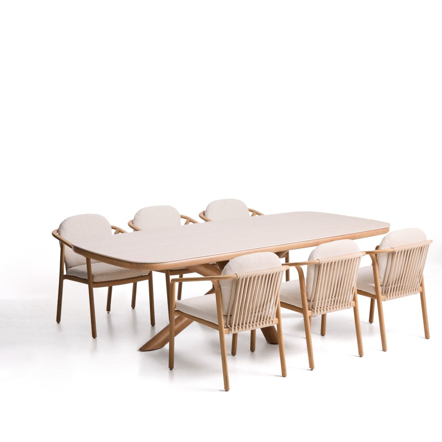 Kave Home Tuinset Mirtia Met Martia tuintafel en 6 Sirte stoelen, 240 x 110cm - Naturel 1 Kave Home Tuinset Mirtia Met Martia tuintafel en 6 Sirte stoelen, 240 x 110cm - Naturel