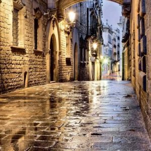 Fotobehang - Ancient Street 150x250cm - Vliesbehang