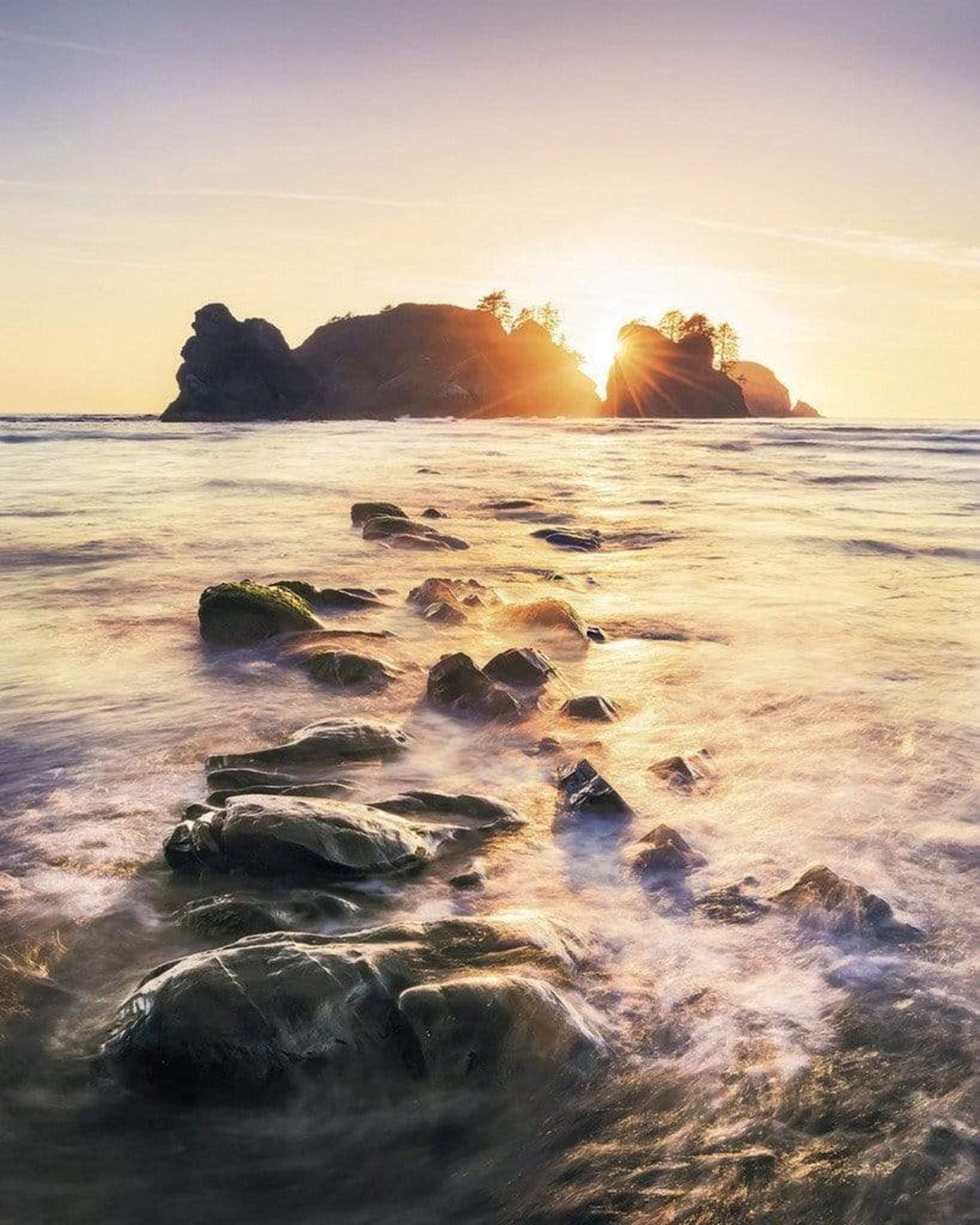 Fotobehang - Island Dreaming 200x250cm - Vliesbehang 1 Fotobehang - Island Dreaming 200x250cm - Vliesbehang